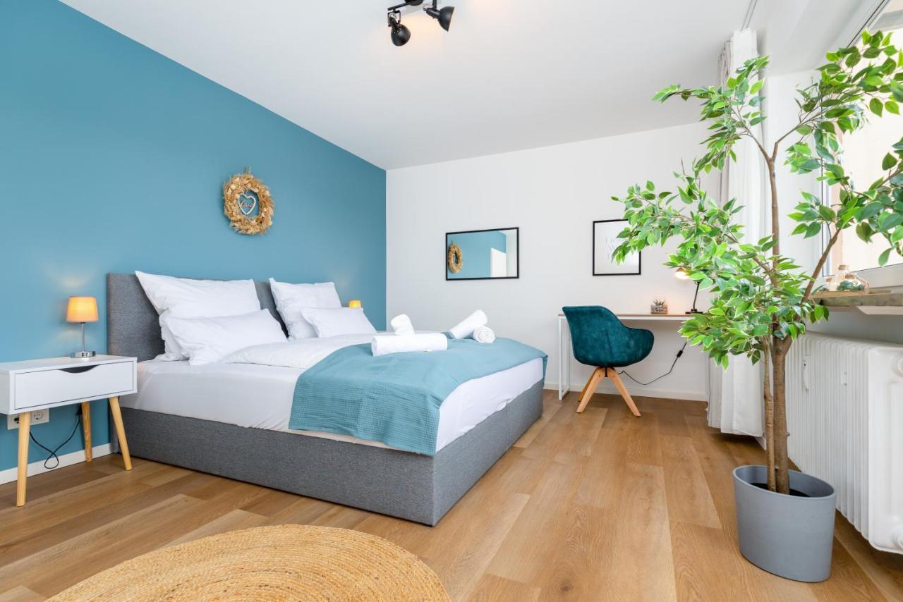 E&K Living - Design Apartment - 2 Bedrooms - Kitchen - Free Parking Аугсбург Экстерьер фото